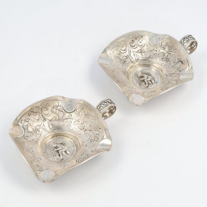 J.M. Visser - Asbak (2) - .835 zilver, Antiek en Kunst, Antiek | Zilver en Goud