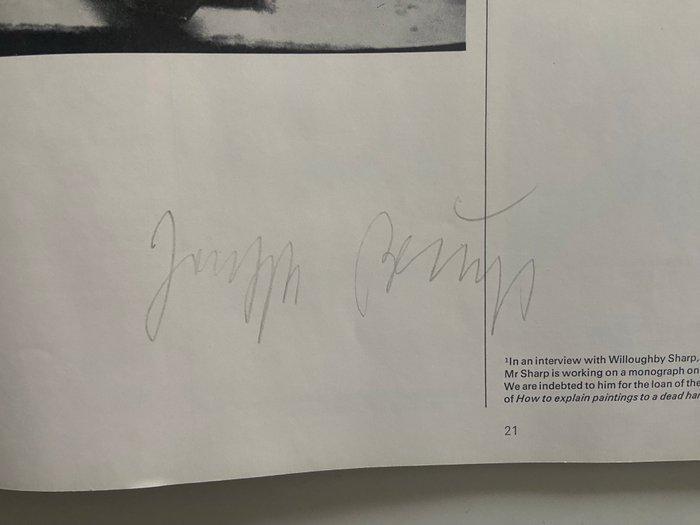 Joseph Beuys (1921-1986) - Hasenperformance in Arts Council, Antiek en Kunst, Antiek | Overige Antiek