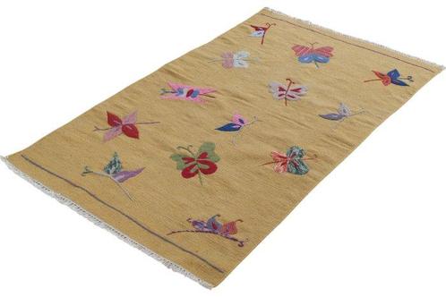 Kilim de designer avec motif de broderie - Les Papillons -, Huis en Inrichting, Stoffering | Tapijten en Vloerkleden