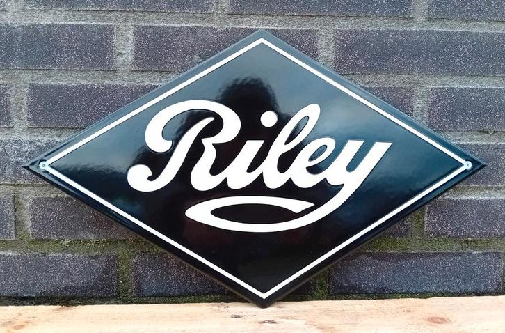 Riley, Verzamelen, Merken en Reclamevoorwerpen, Verzenden