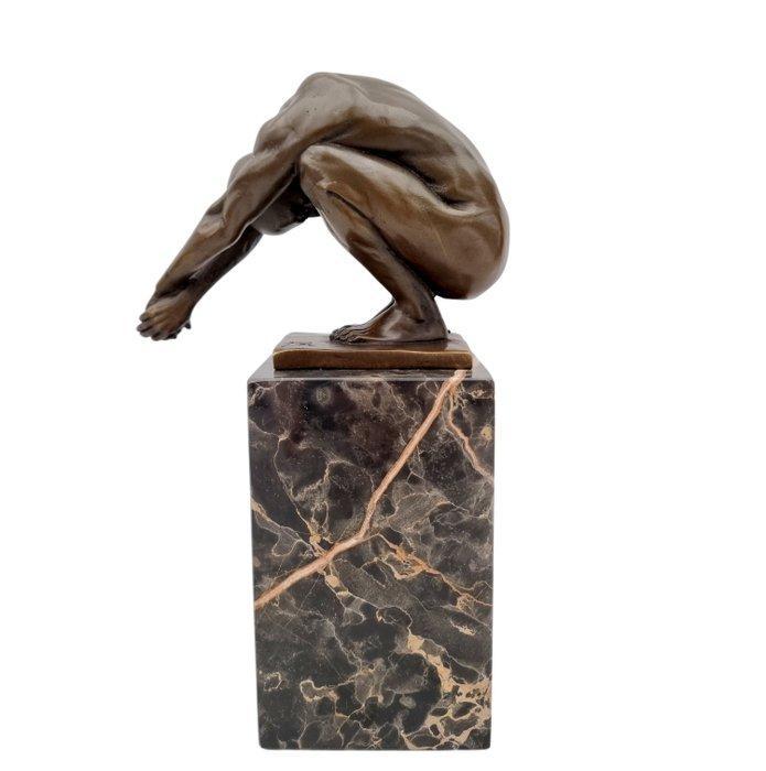 Figurine - Gespierde duiker - Bronze, Marbre, Antiek en Kunst, Kunst | Designobjecten