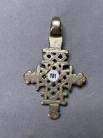 Bijou unique fait a main - Ancienne croix éthiopienne -, Antiek en Kunst