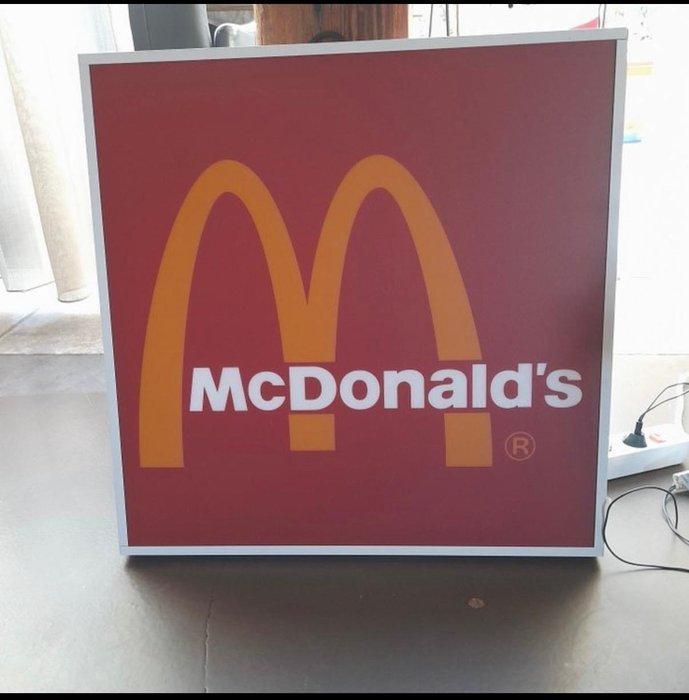 McDonald’s LED-reclamebord - Reclamebord met, Antiek en Kunst, Antiek | Wandborden en Tegels