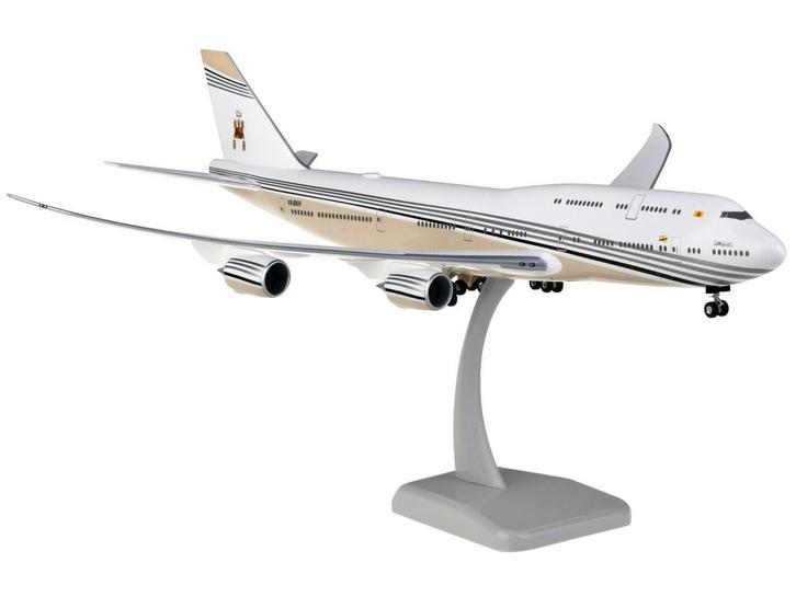 Schaal 1:200 Hogan Wings 11724 Boeing 747-8 Brunei Govern..., Hobby en Vrije tijd, Modelbouw | Vliegtuigen en Helikopters, Nieuw