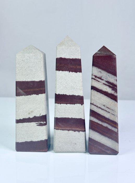 Vintage - basaltsteen (Shiva Narmada Stone) zeldzame torens, Verzamelen, Mineralen en Fossielen