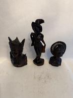 Set van 3 fraaie vintage hout gestoken beelden - Buste -