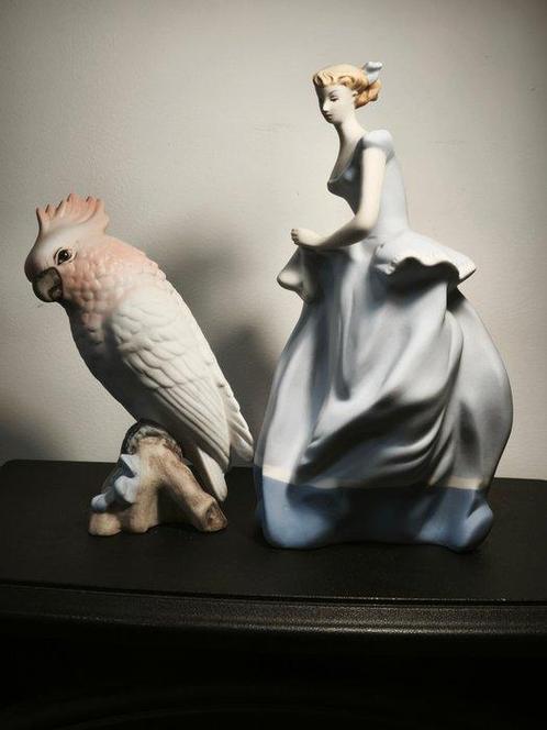 Royal Dux Porzellan-Manufaktur - Statuette, Lady and Parrot, Antiek en Kunst, Antiek | Glaswerk en Kristal
