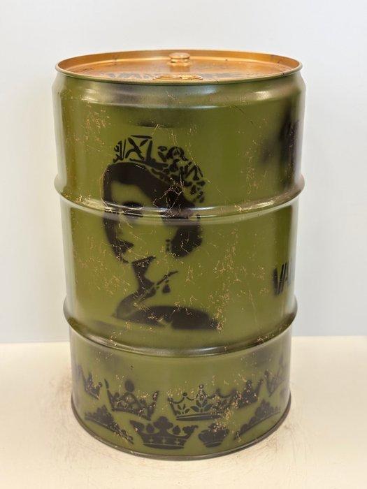 Rob VanMore - Barrel Hail to the Queen!, Antiek en Kunst, Kunst | Designobjecten