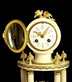 Portico klok Lodewijk XVI-stijl - Verguld brons, Carrara