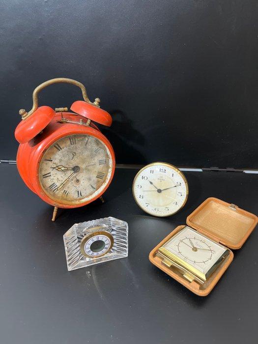 Klok (4) - Metaal, Glas - 1970-1980 - wekker, Antiek en Kunst, Curiosa en Brocante