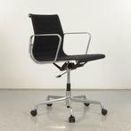 Vergaderstoel Vitra Eames 108 - Zwart - Vaste armsteunen, Huis en Inrichting, Bureaustoelen, Ophalen of Verzenden, Gebruikt
