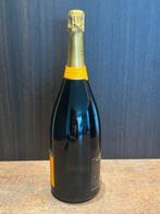 Veuve Clicquot, Yellow Label - Champagne Brut, Champagne, Collections