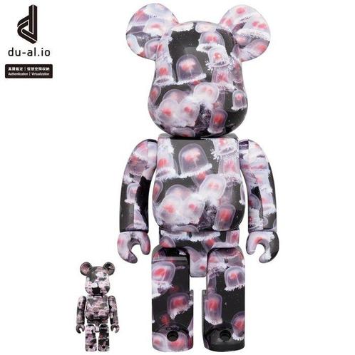 400% & 100% Bearbrick set - Pink Immortal Jellyfish, Antiek en Kunst, Kunst | Schilderijen | Modern