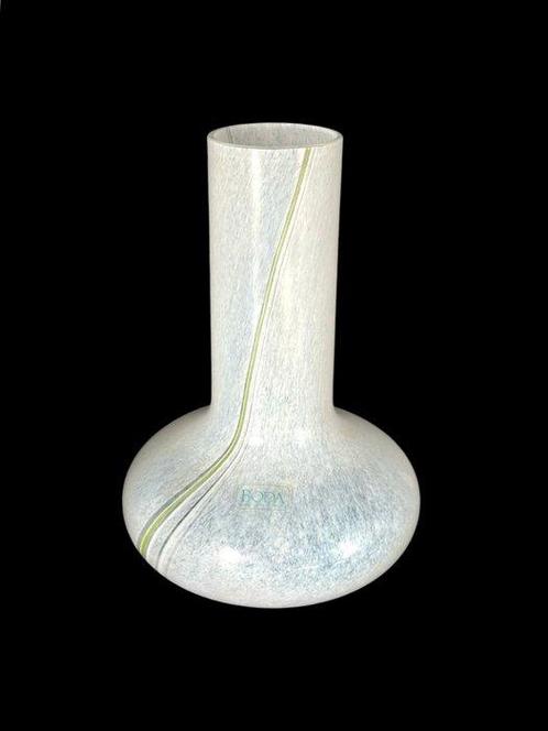 Kosta - Bertil Vallien - Vaas - Rainbow - Mondgeblazen Glas, Antiek en Kunst, Antiek | Meubels | Stoelen en Sofa's