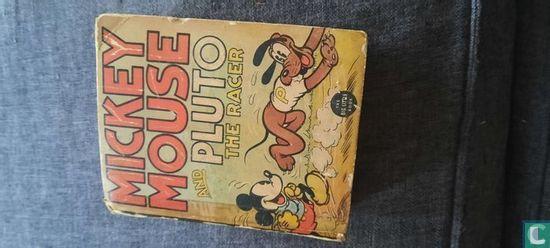 Mickey Mouse and Pluto the racer - 1936, Boeken, Stripverhalen, Gelezen, Eén stripboek, Verzenden