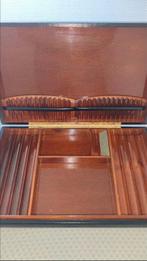 Givenchy - Humidificateur - Bois, Métal - Humidor Givenchy, Nieuw