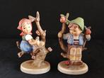 Hummel - Figurine miniature - Goebel Apple Tree boy + girl, Antiek en Kunst