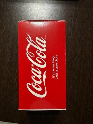 Fidji. 1 Dollar 2019 Coca-Cola Bottle Cap Vending Machine 4
