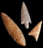 Neolithisch Vuursteen Prachtige punt, pijl en speer - 57 mm, Antiek en Kunst