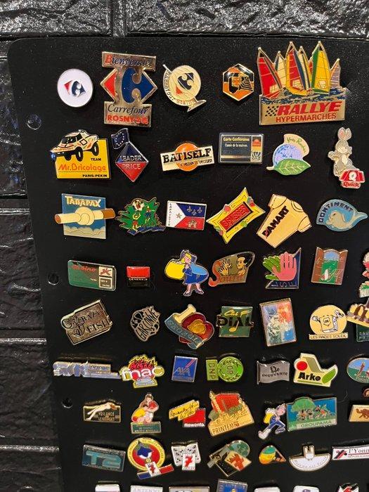 Themacollectie - Vintage Franse pins (jaren 80–90) 83 pins, Antiek en Kunst, Antiek | Speelgoed