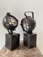 Eisemann GmbH - Lamp (2) - IJzer (gegoten/gesmeed), Antiquités & Art, Antiquités | Assiettes décoratives & Carrelages