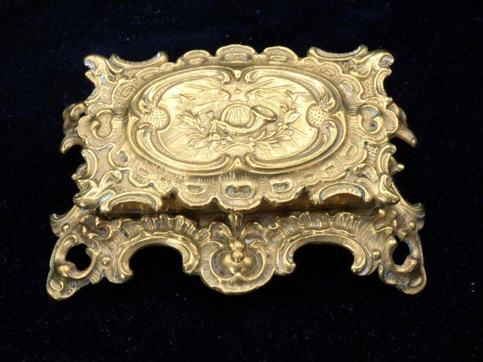 Zeer fraai antiek 3 vaks postzegeldoosje in barok stijl, Antiek en Kunst, Antiek | Overige Antiek