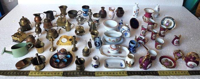 onder andere Limoges - Miniatuur figuur - Mix van miniatuur, Antiek en Kunst, Antiek | Speelgoed