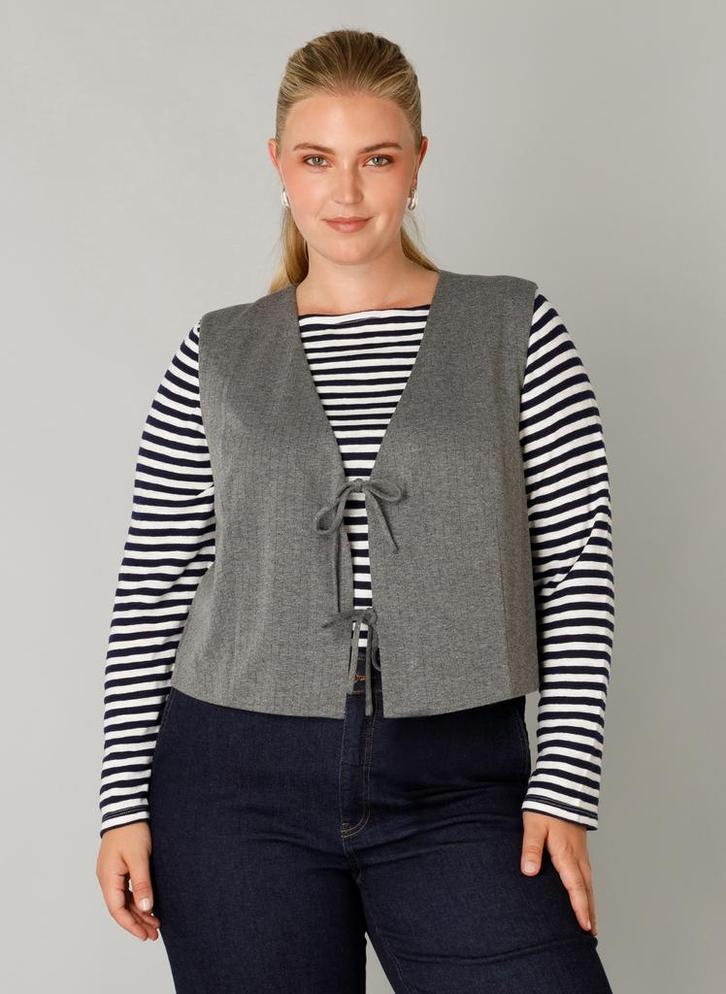 Vest Fabienne Yest Curve2(50)Maat 46/48 (XL) of groter, Vêtements | Femmes, T-shirts, Envoi