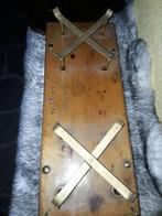 Balans of weegschaal - Hout en koper