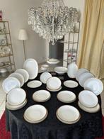 KPM - Service de table pour 12 personnes (30) -