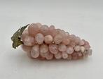 sculptuur, Magnificent and Large Vintage Rose Quartz Grape, Antiek en Kunst
