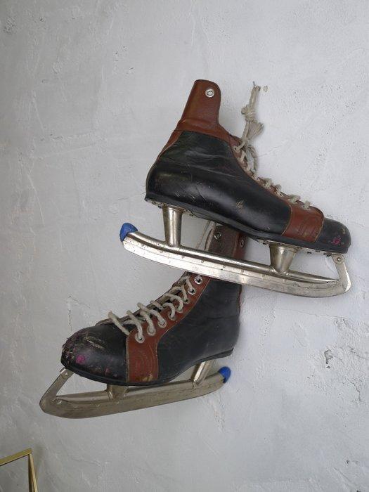 Sportschoenen, Antiek en Kunst, Curiosa en Brocante
