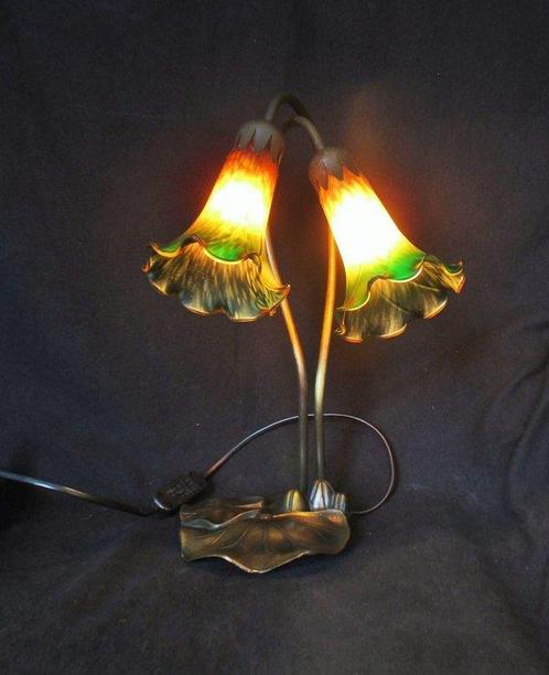Lampe de bureau - Laiton, Verre, Pâte de verre - Lampe Lilly, Antiek en Kunst, Curiosa en Brocante