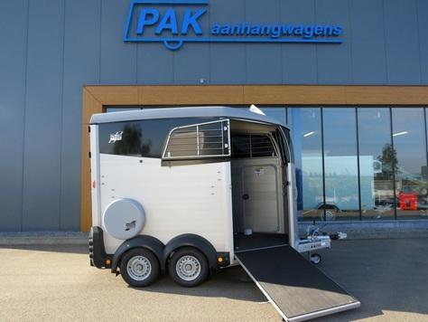 Ifor Williams HBX 511 2paards trailer vooruitloop: op stock, Auto diversen, Aanhangers en Bagagewagens, Nieuw, Ophalen of Verzenden