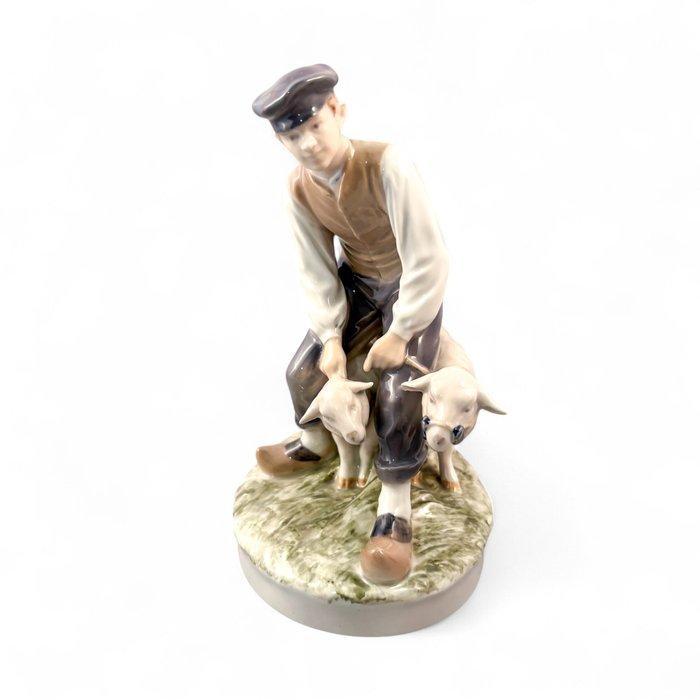 Royal Copenhagen - Figurine - Shepherd herding sheep - 627, Antiek en Kunst, Antiek | Glaswerk en Kristal