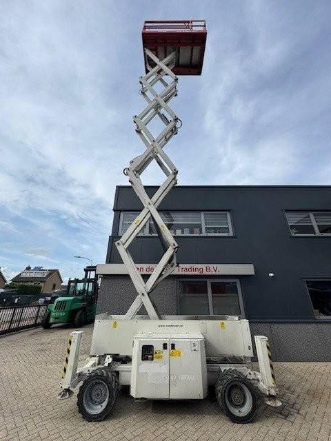 Veiling: Schaarlift Genie GS4059RT Diesel 14m 2014, Zakelijke goederen, Machines en Bouw | Liften, Steigers en Ladders, Ophalen