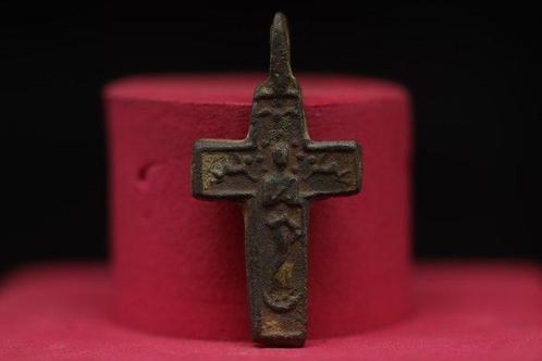 Middeleeuws (Gotisch) - Christelijk Beschermings Bronzen, Antiek en Kunst, Antiek | Overige Antiek