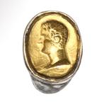 Oud-Romeins Goud, Zilver Ring met gravure, buste van een man