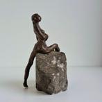 Statuette, Zeemeermin zittend op een rots - 11 cm - Bronze, Antiek en Kunst