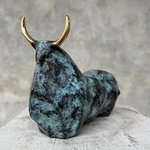 sculptuur, NO RESERVE PRICE - Sculpture of an abstract bull, Antiek en Kunst, Kunst | Designobjecten