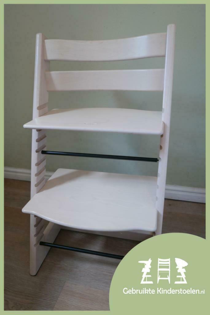 GEBRUIKTE: Stokke Tripp Trapp white wash avec lavage, Kinderen en Baby's, Kinderstoelen, Meegroeistoel, Zo goed als nieuw, Aanschuifbaar
