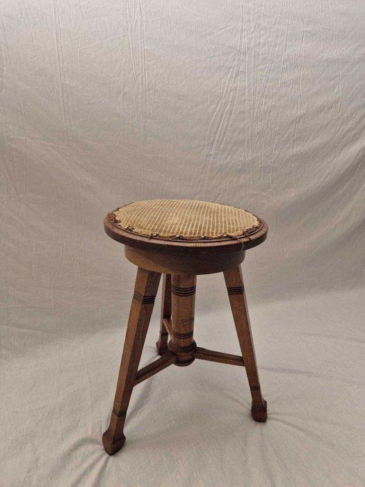 Kruk - Antieke Franse Kruk met Gesneden Houten Poten en, Antiek en Kunst, Antiek | Overige Antiek