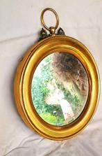 Espejo con madera dorada. - Spiegel - Gouden hout -