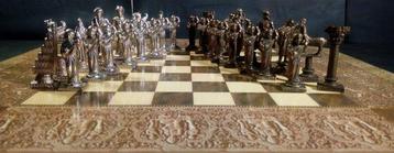 Jeu déchecs - Dinastía de la Alhambra - Bronze, étain, bois