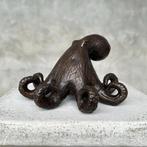 Beeld, No Reserve Price -  A Octopus Sculpture in Bronze -