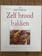 Zelf brood bakken 9789062485451, Boeken, Kookboeken, Gelezen, Wiebe Andringa, Verzenden
