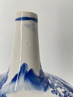 Oude Imari Blauwe en Witte Sometsuke Edo Landschapsmotief