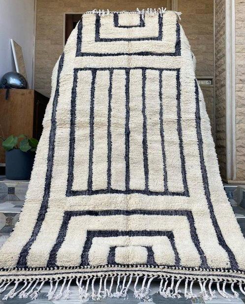 Handmade - Berber - Vloerkleed - 255 cm - 155 cm, Huis en Inrichting, Stoffering | Tapijten en Vloerkleden