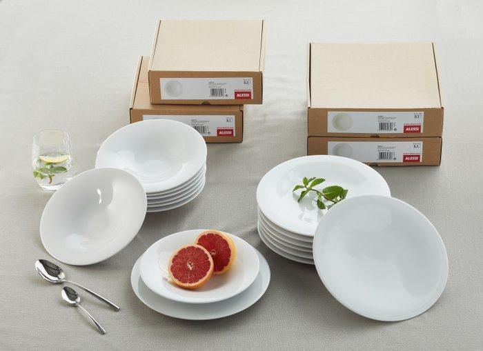 Alessi - Toyo Ito - Bord (16) - Dinner Plates & Bowls -, Antiek en Kunst, Antiek | Meubels | Tafels