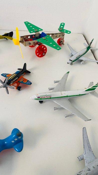 Matchbox, Disney, Lego, etc. - Speelgoed vliegtuig, Antiek en Kunst, Antiek | Speelgoed